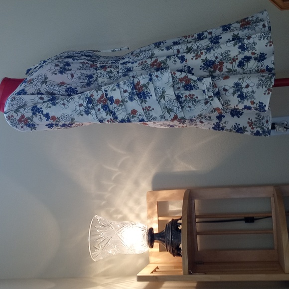 NWT Pretty BNCI Floral Dress Size M - Picture 5 of 11